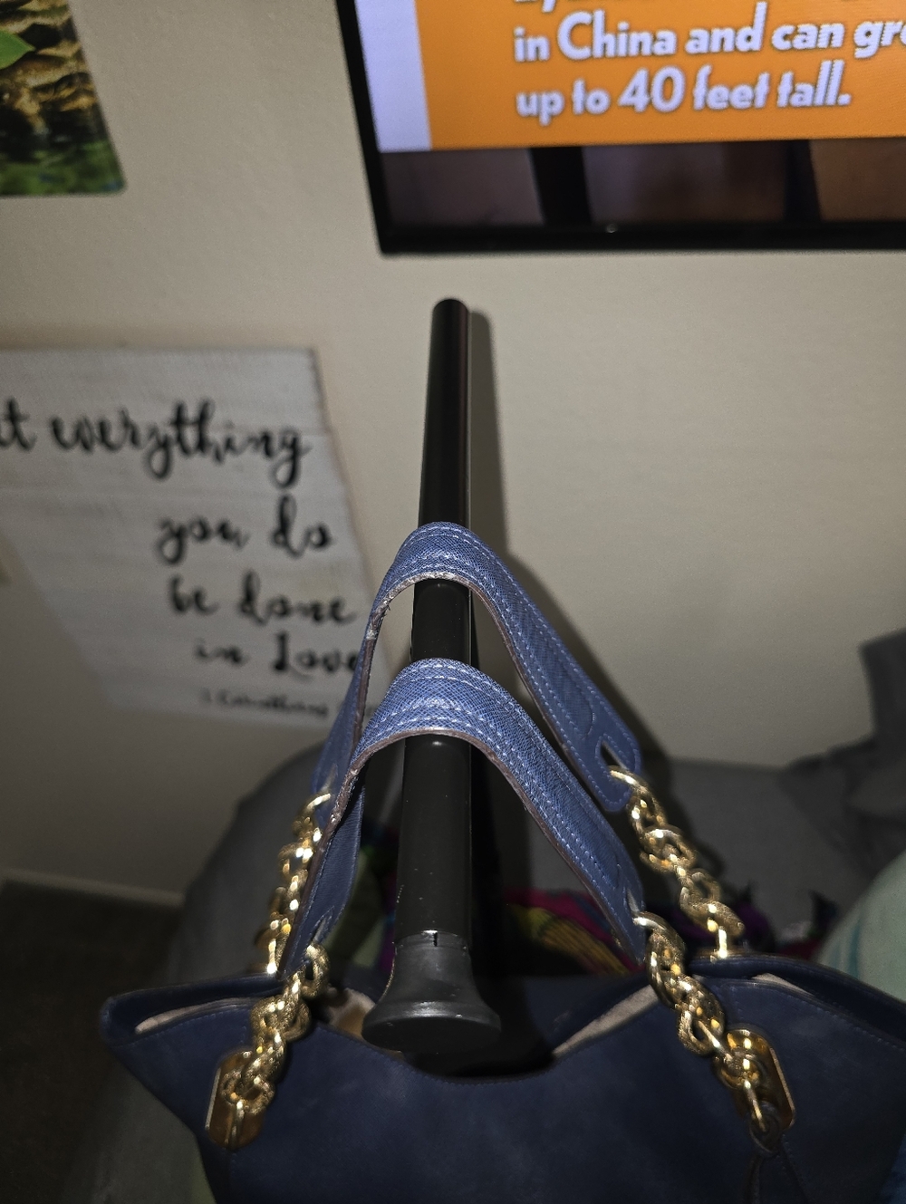 Michael Kors Navy Leather Lillie Shoulder Bag with Gold Hardware - Picture 4 of 10